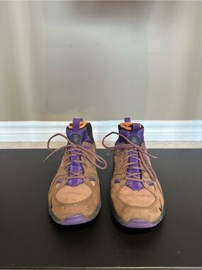 Nike ACG Air Mowabb Sneakers (Brown/Purple)